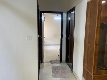 Room in 2 BHK Apartment at Vaishnavi Serene, Yelahanka – for Rent