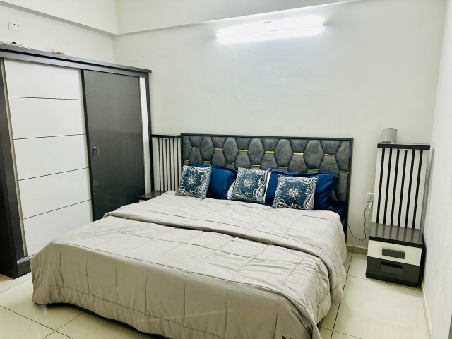 4 BHK + Extra Room Apartment For Rent in Shela