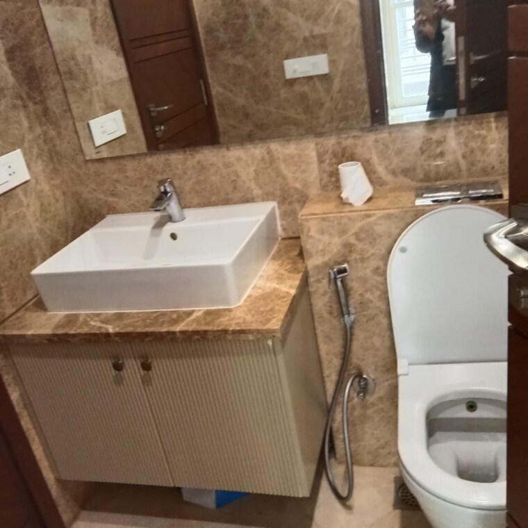 Bathroom, gulmohar park 3 Bedroom 230 Sq.Yd. Builder Floor In Gulmohar Park Delhi 9583727