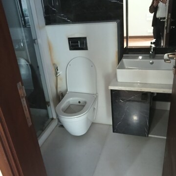 Bathroom in 3 BHK Builder Floor at Gulmohar Park – for Rent