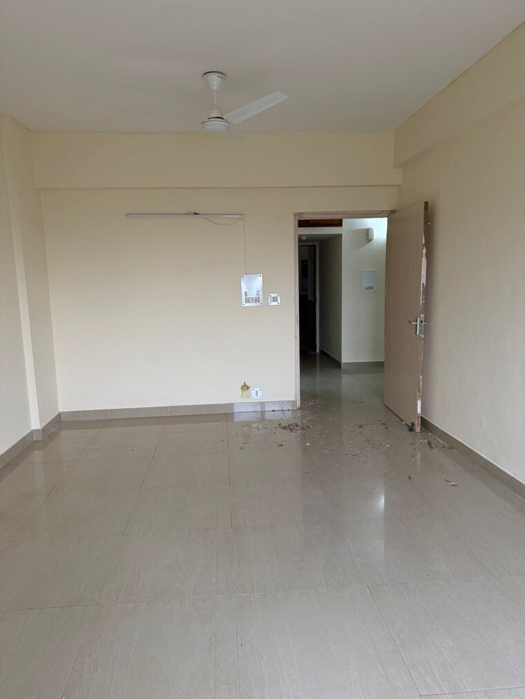Room, unitech-south-city-heights 2 Bedroom 1200 Sq.Ft. Apartment In Sector 41 Gurgaon 9583738