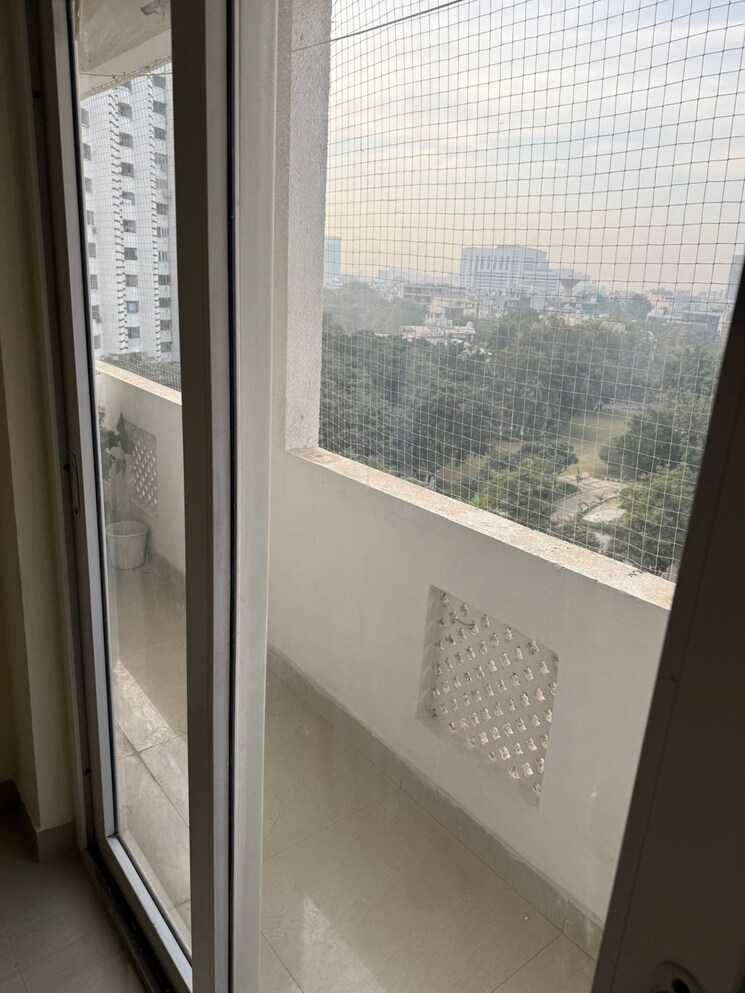 undefined, unitech-south-city-heights 2 Bedroom 1200 Sq.Ft. Apartment In Sector 41 Gurgaon 9583738