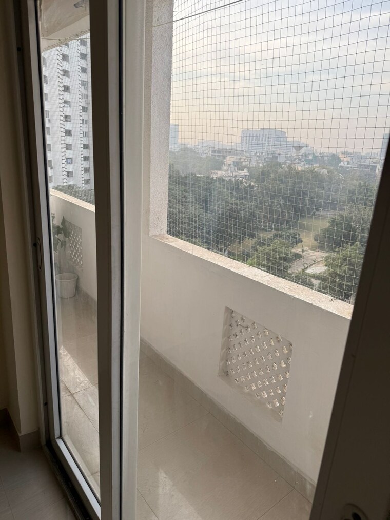 undefined, unitech-south-city-heights 2 Bedroom 1200 Sq.Ft. Apartment In Sector 41 Gurgaon 9583738