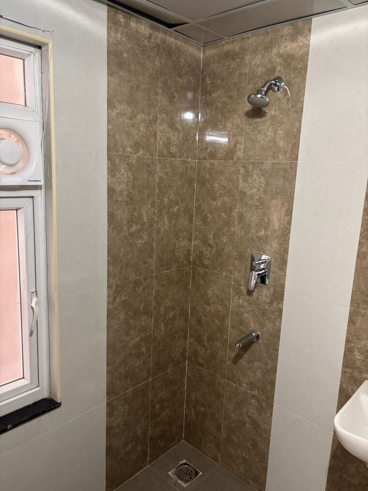 Bathroom, kondapur 3 Bedroom 1750 Sq.Ft. Apartment In Kondapur Hyderabad 9583806