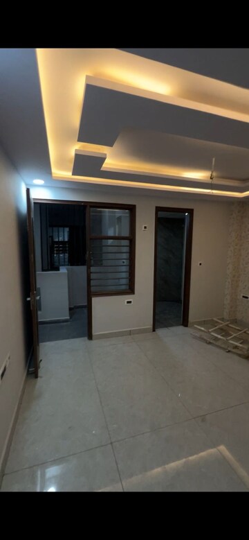 Room in 2 BHK Apartment at RPS Palm Drive, Sector 88 – for Rent