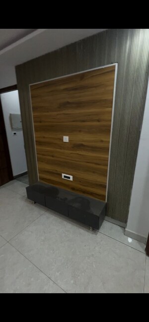 Room in 2 BHK Apartment at RPS Palm Drive, Sector 88 – for Rent