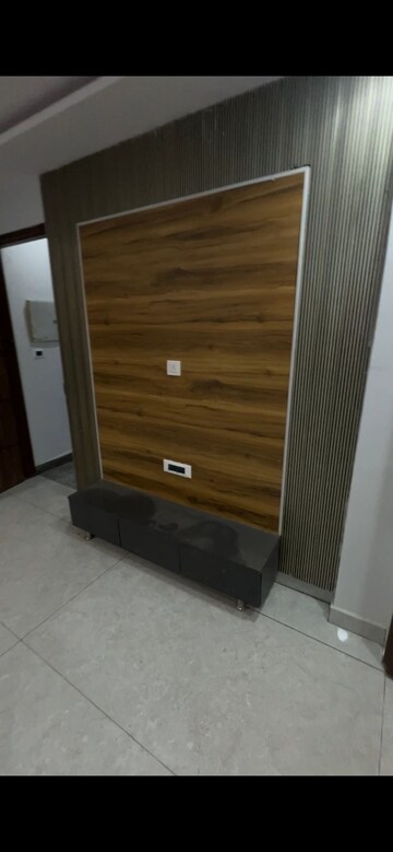 Room in 2 BHK Apartment at RPS Palm Drive, Sector 88 – for Rent