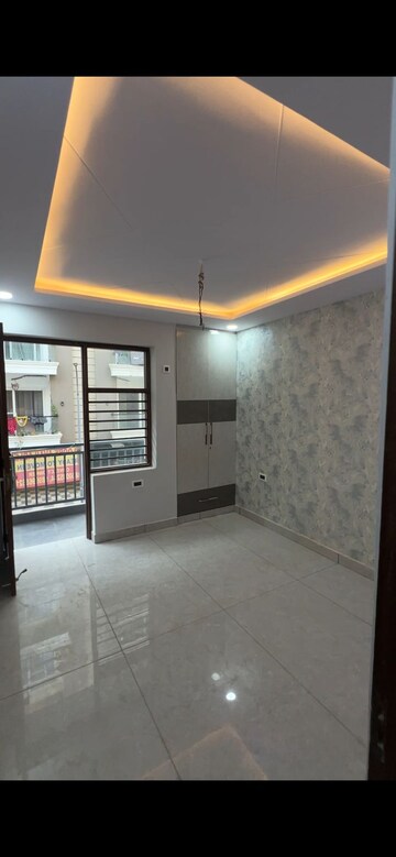 2 BHK Apartment For Rent in RPS Palm Drive, Sector 88