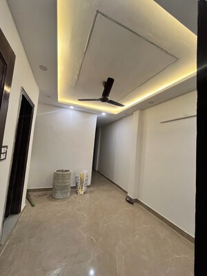 Room in 2 BHK Builder Floor at Govindpuri – for Rent