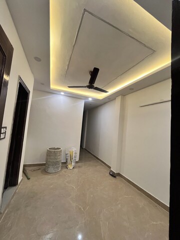 Room in 2 BHK Builder Floor at Govindpuri – for Rent