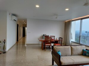 3 BHK Apartment For Sale in Oberoi Realty Esquire, Goregaon East