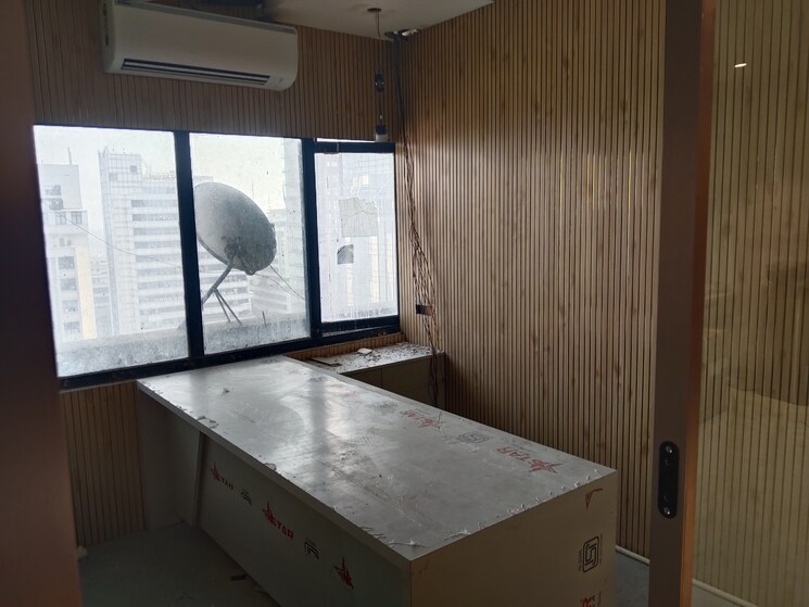 Team Area, netaji subhash place Commercial Office Space 806 Sq.Ft. In Netaji Subhash Place Delhi 9583924