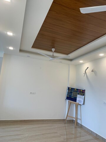 Furnished Amenities in 3 BHK Builder Floor at Sector 85 – for Rent