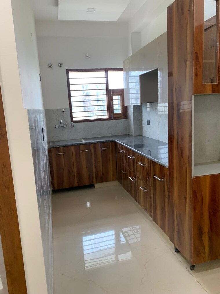 Kitchen, sector 85 3 Bedroom 2250 Sq.Ft. Builder Floor In Sector 85 Faridabad 9583919