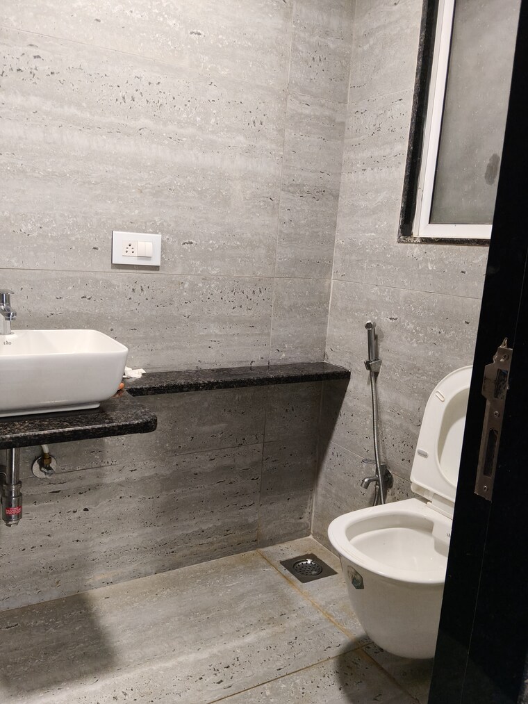Bathroom, vishal-chs-pant-nagar 2 Bedroom 700 Sq.Ft. Apartment In Pant Nagar Mumbai 9583922