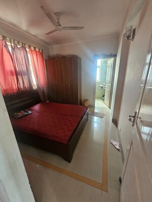 Bedroom in 3 BHK Apartment at Orchid Petals, Sector 49 – for Rent
