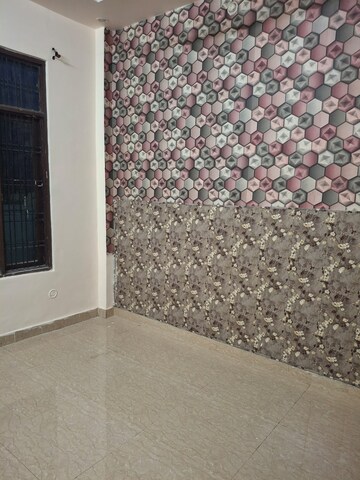 Room in 2 BHK Builder Floor at Manas Town, Indira Nagar – for Rent