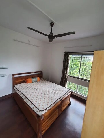 Bedroom in 1 BHK Apartment at Anand CHS Matunga, Matunga East – for Rent