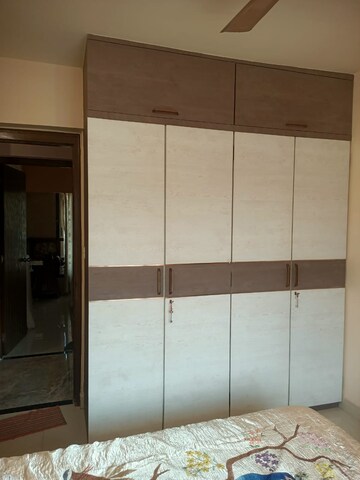 Room in 3 BHK Apartment at Pride Of Kalina, Santacruz East – for Rent