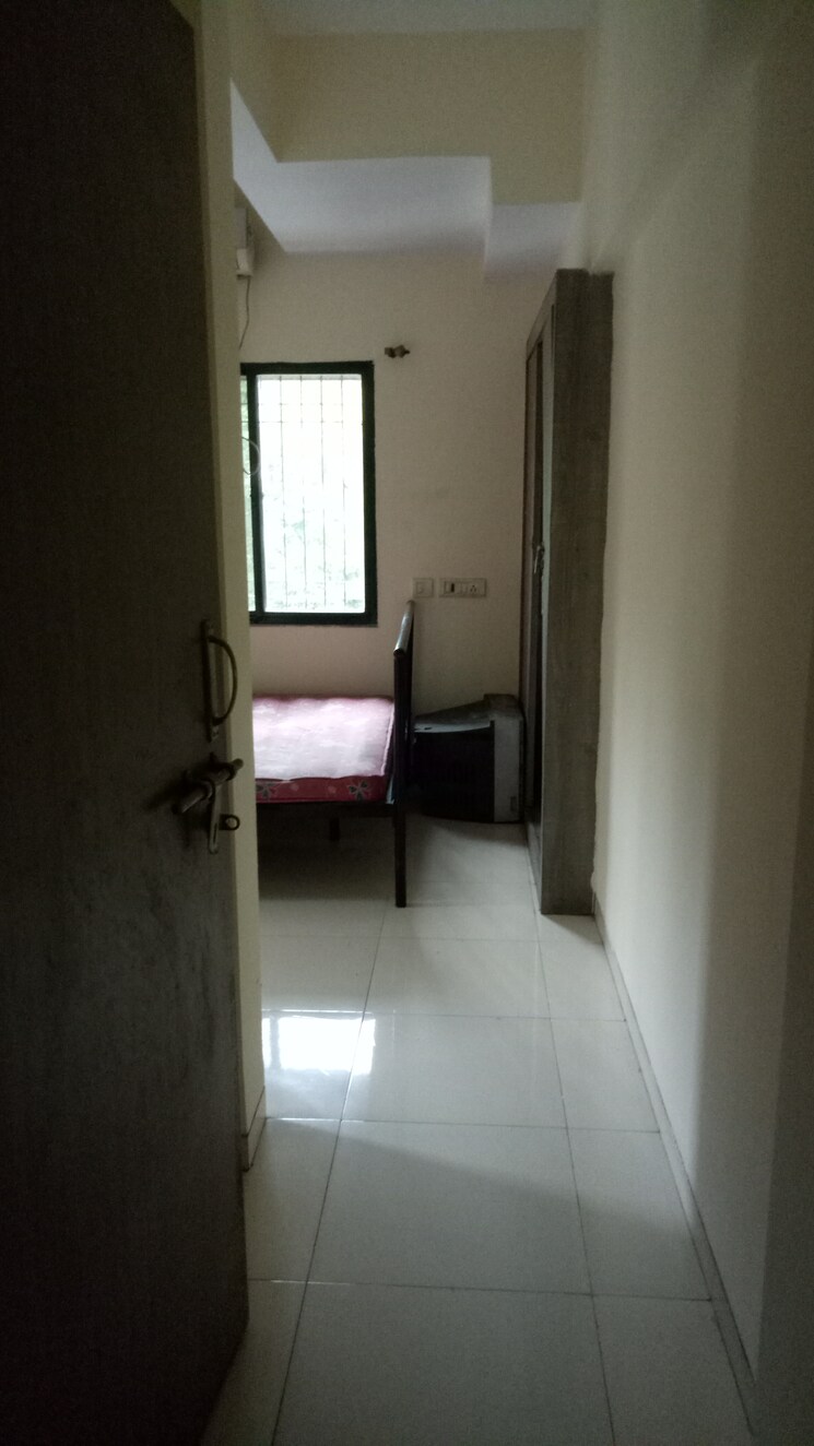 Room, mahavir-sharan 2.5 Bedroom 1000 Sq.Ft. Apartment In Nigdi Pune 9583952