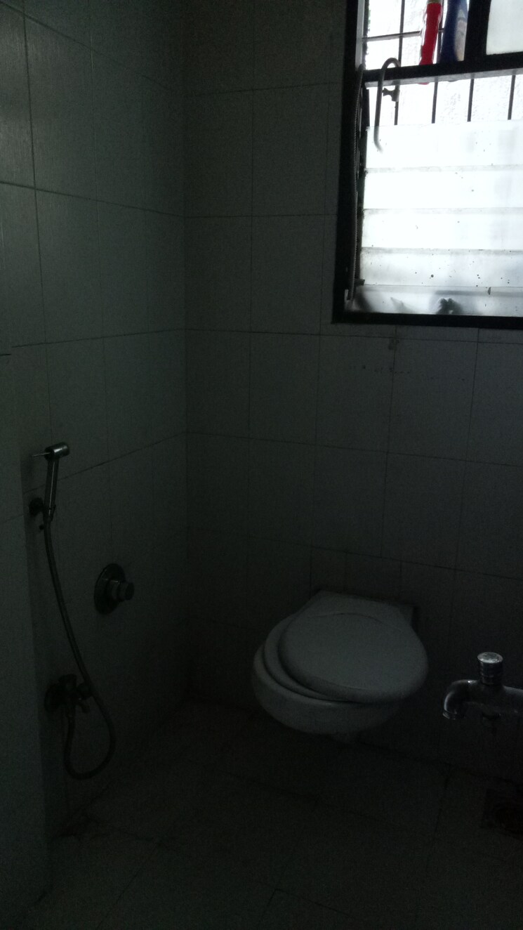 Bathroom, mahavir-sharan 2.5 Bedroom 1000 Sq.Ft. Apartment In Nigdi Pune 9583952