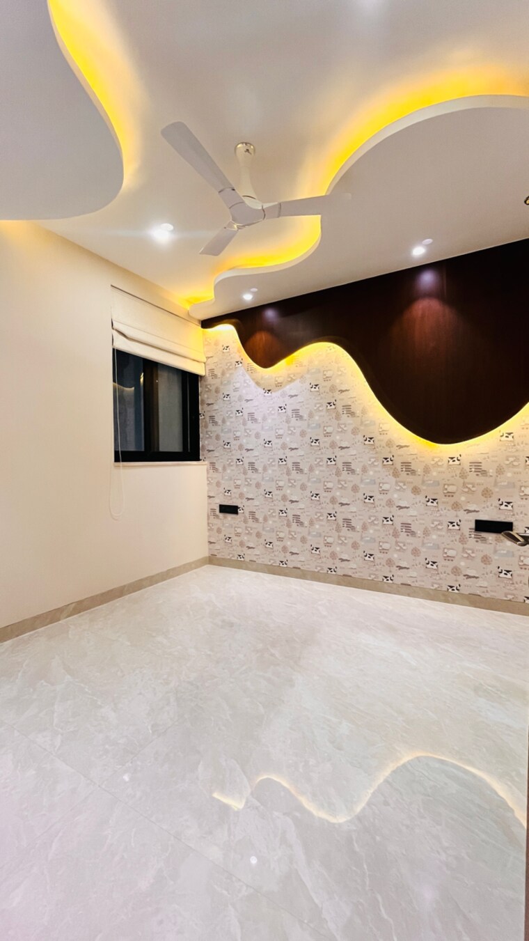 Living Room, nirvana-country-birch-court 4 Bedroom 300 Sq.Yd. Builder Floor In Nirvana Country Gurgaon 9583965