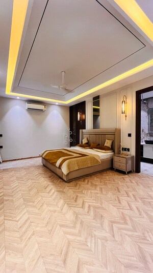 Living Room in 4 BHK Builder Floor at Nirvana Country Birch Court, Nirvana Country – for Sale