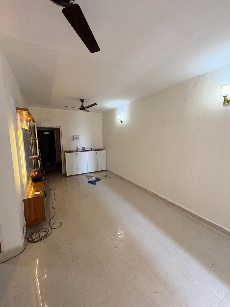 Room, signature-the-millennia-3 2 Bedroom 1000 Sq.Ft. Apartment In Sector 37d Gurgaon 9583968