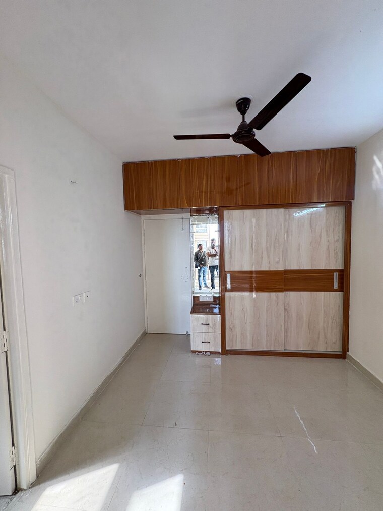 Room, signature-the-millennia-3 2 Bedroom 1000 Sq.Ft. Apartment In Sector 37d Gurgaon 9583968