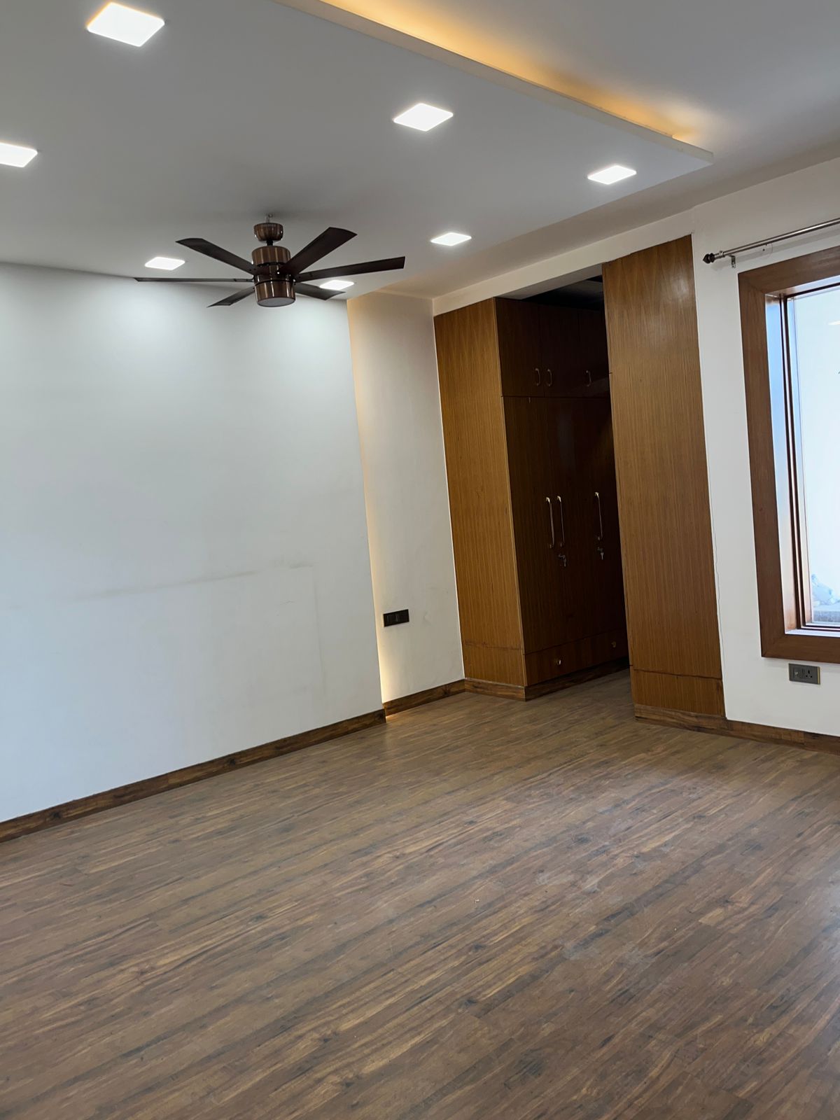 3 BHK Builder Floor For Rent in E-Block Builder Floor