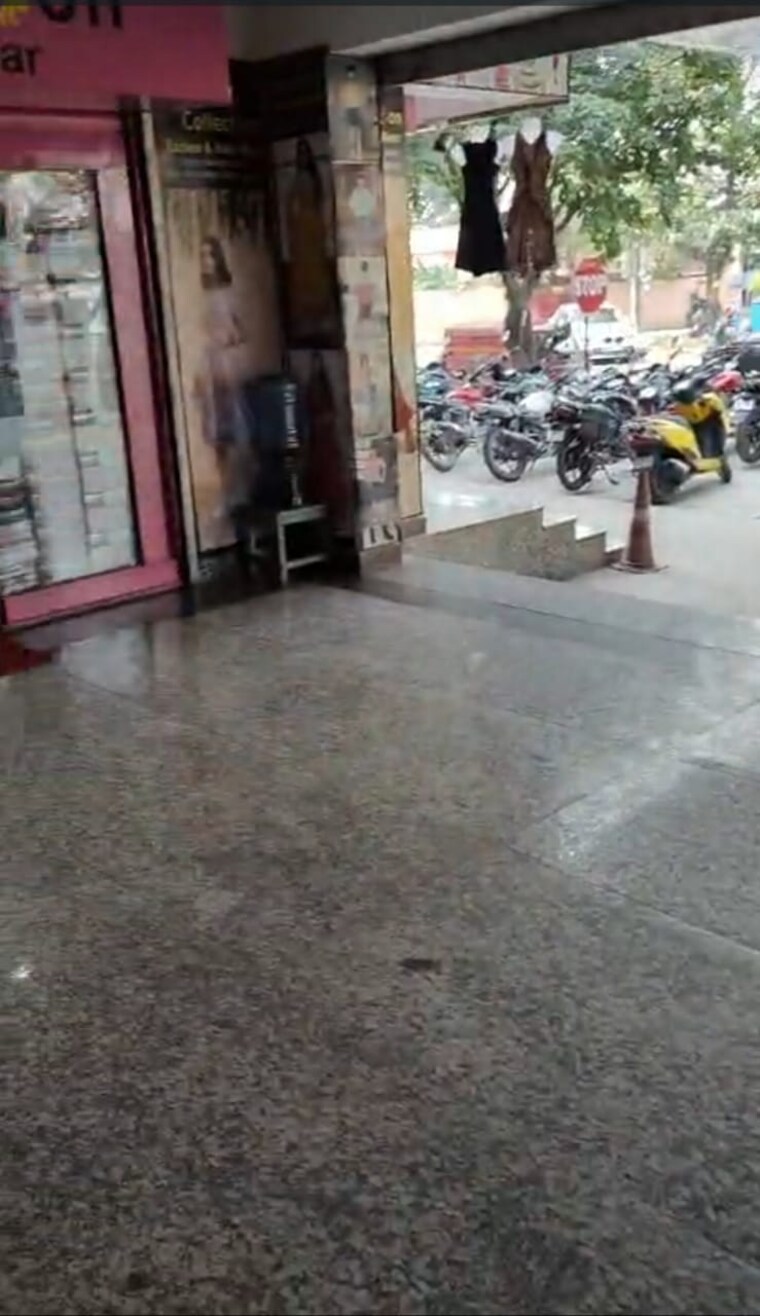 Other, kadru Commercial Shop 400 Sq.Ft. In Kadru Ranchi 9583976