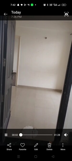 Room in 3 BHK Builder Floor at Bptp Park Floors I, Sector 77 – for Rent