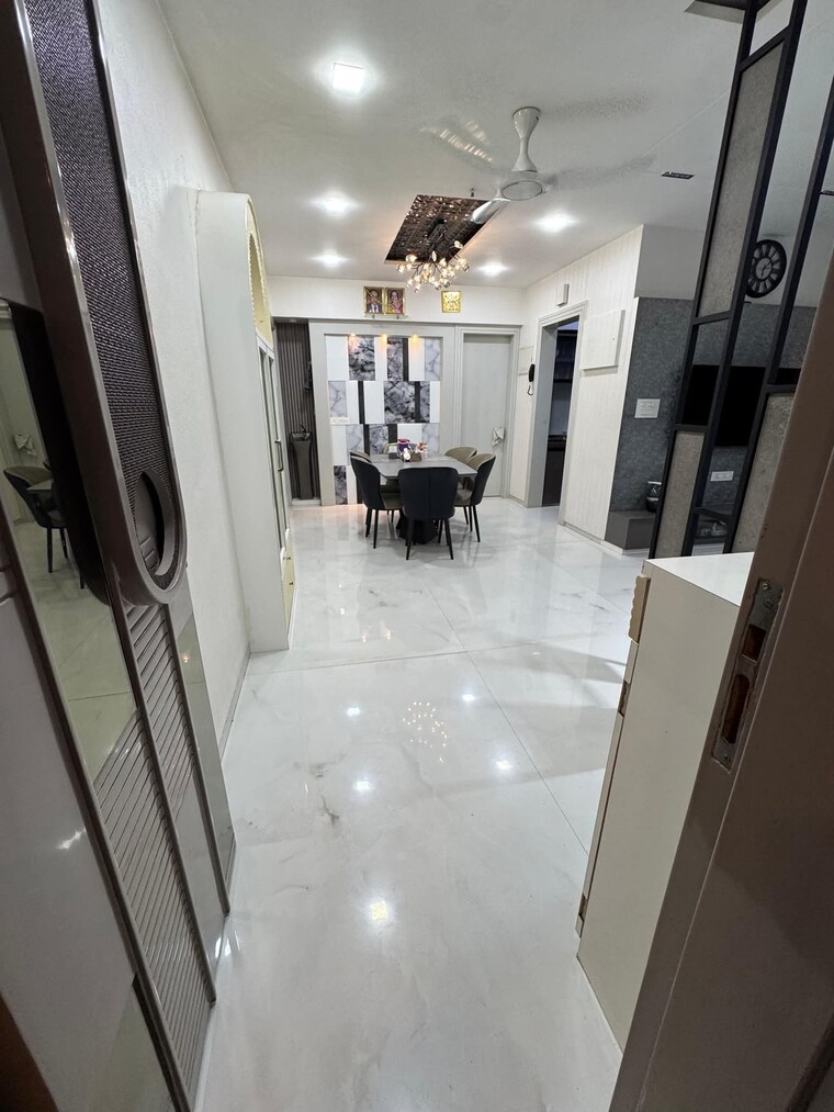 Living Room, earth-building 3 Bedroom 1100 Sq.Ft. Apartment In Matunga East Mumbai 9584030