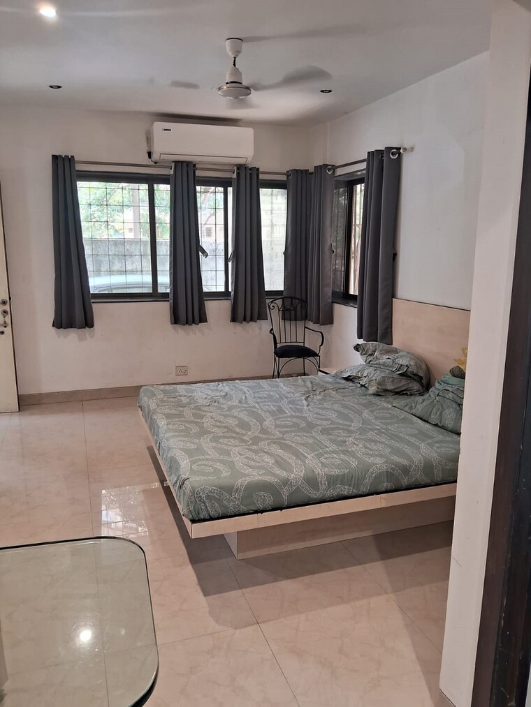 Bedroom, bandra west 1 RK 350 Sq.Ft. Apartment In Bandra West Mumbai 9584211