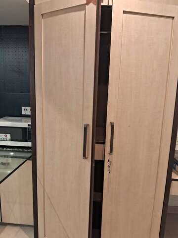 Bedroom in 1 RK Apartment at Bandra West – for Rent