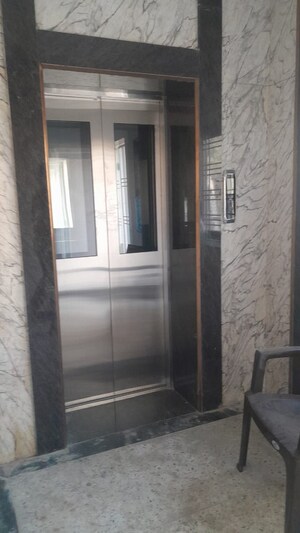 Building Lobby in  Office Space in IT/SEZ at Lalpur Chowk – for Rent