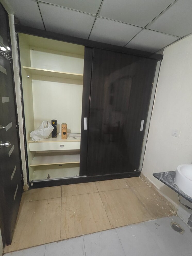 Room, gaur-saundaryam 3.5 Bedroom 1990 Sq.Ft. Apartment In Tech Zone 4 Greater Noida Greater Noida 9584306