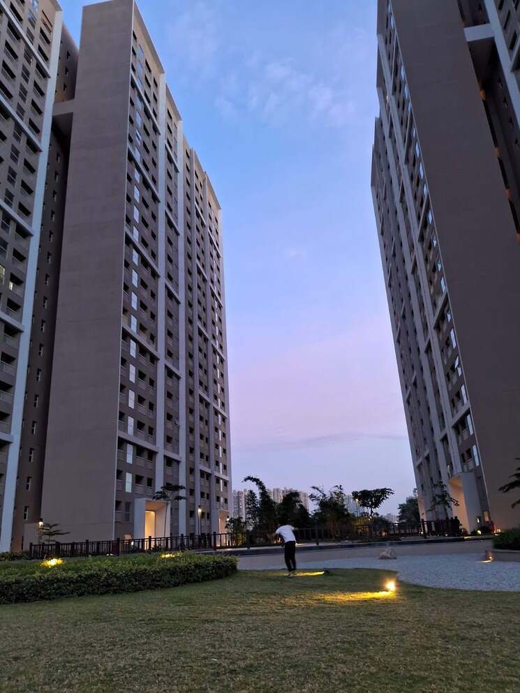 Exterior View, sobha-dream-gardens 2 Bedroom 1004 Sq.Ft. Apartment In Thanisandra Main Road Bangalore 9584320
