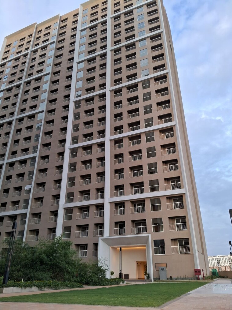 Exterior View, sobha-dream-gardens 2 Bedroom 1004 Sq.Ft. Apartment In Thanisandra Main Road Bangalore 9584320