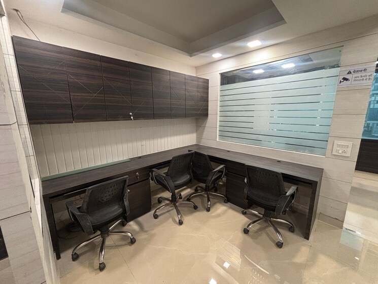 Team Area, netaji subhash place Commercial Office Space 993 Sq.Ft. In Netaji Subhash Place Delhi 9584360