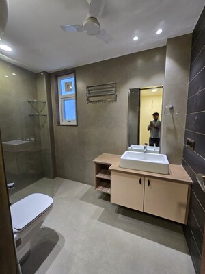 Team Area in 4 BHK Builder Floor at Sushant Lok I – for Rent