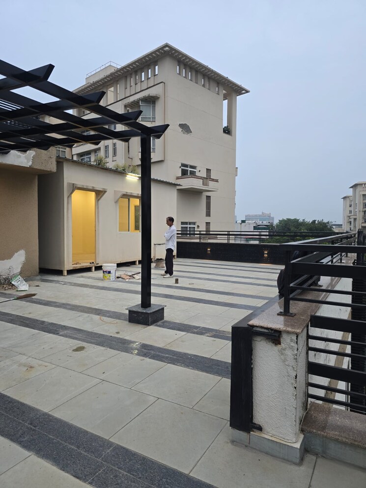 Gym, sushant lok i 4 Bedroom 2819 Sq.Ft. Builder Floor In Sushant Lok I Gurgaon 9584448