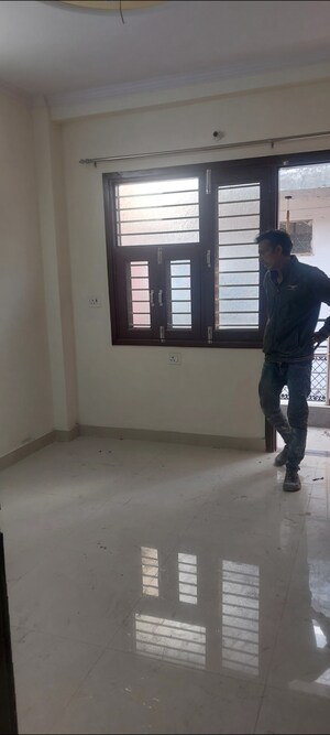 Parking in 1 BHK Apartment at Aadharshila Apartment, Sarita Vihar – for Rent