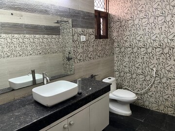 Kitchen in 3 BHK Independent House at RWA Apartments Sector 40, Sector 40 – for Rent