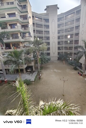 2 BHK Apartment For Rent in Antriksh Gateway Apartments, Sector 51