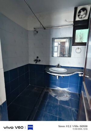 Master Bedroom in 3 BHK Apartment at Mahagun Manor, Sector 50 – for Sale