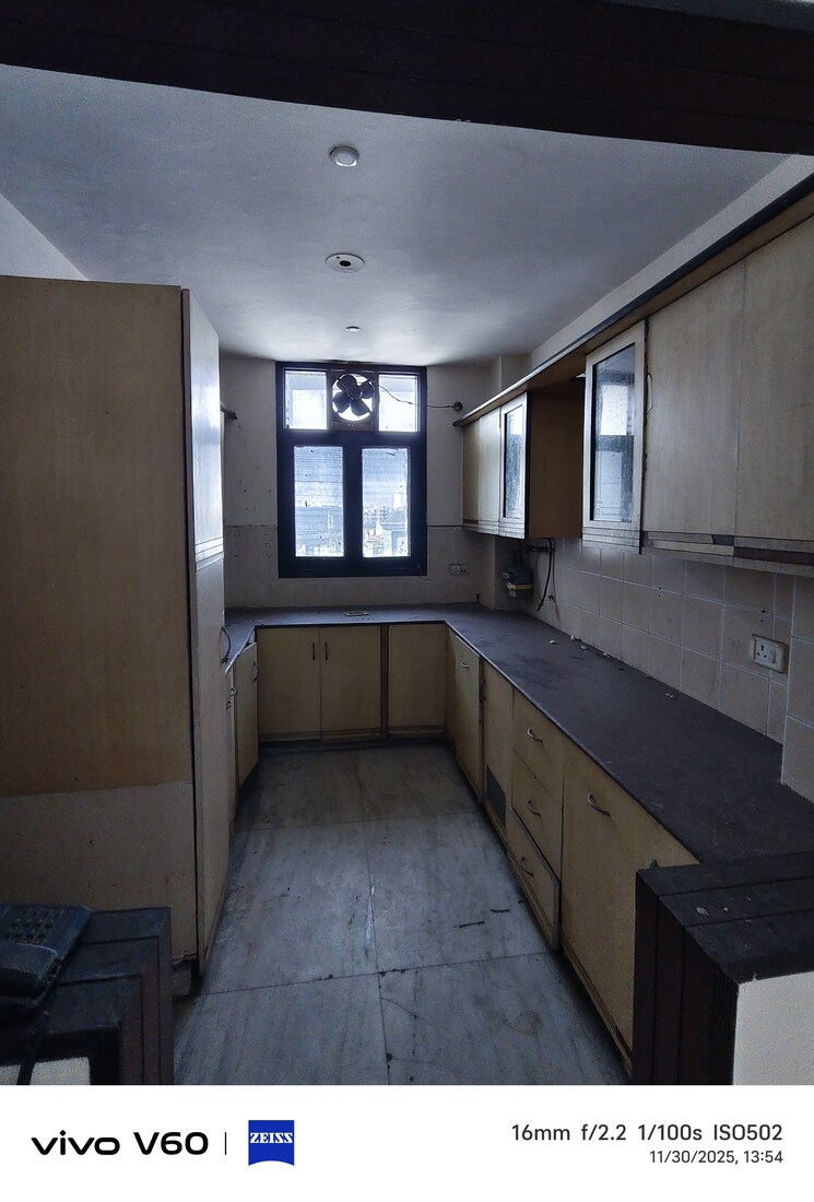 Kitchen, mahagun-manor 3 Bedroom 1670 Sq.Ft. Apartment In Sector 50 Noida 9584477