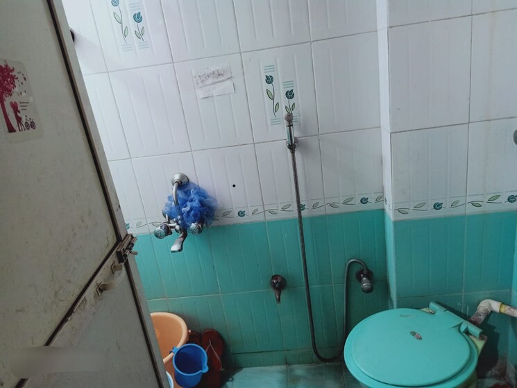 Bathroom, shree-drushti 2 Bedroom 650 Sq.Ft. Apartment In Ghodbunder Road Thane 9584534