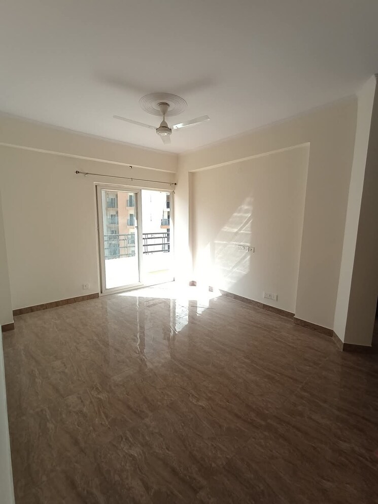 Room, amrapali-terrace-homes 2.5 Bedroom 940 Sq.Ft. Apartment In Tech Zone 4 Greater Noida Greater Noida 9584535