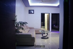 Living Room in 2 BHK Builder Floor at Green Wood City, Sector 45 – for Rent